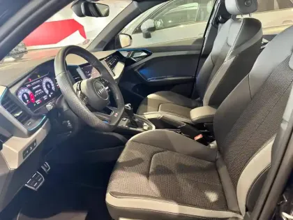 Photo 11 Audi A1  Sportback 30 TFSI 116 ch S tronic 7