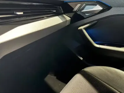 Photo 35 Audi A1  Sportback 30 TFSI 116 ch S tronic 7