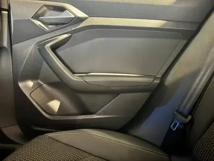 Photo 15 Audi A1  Sportback 30 TFSI 116 ch S tronic 7