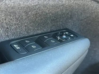 Photo 17 Volvo Xc40  Recharge 231 ch 1EDT