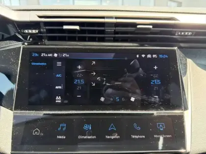 Photo 23 Peugeot 308  Hybrid 145 e-DCS6