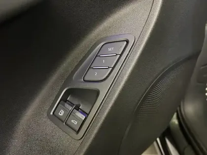 Photo 10 Audi Q3  e-hybrid 272 ch S tronic 6