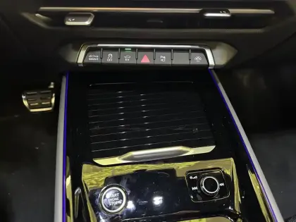 Photo 24 Audi Q3  e-hybrid 272 ch S tronic 6