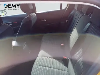 Photo 27 Peugeot 208  Electrique 50 kWh 136ch