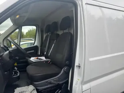 Photo 8 Peugeot Boxer  TOLE 335 L2H2 BLUEHDI 140 S&S PREMIUM