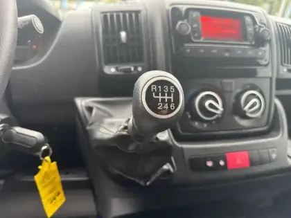 Photo 23 Peugeot Boxer  TOLE 335 L2H2 BLUEHDI 140 S&S PREMIUM