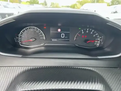 Photo 20 Peugeot 2008  PureTech 100 S&S BVM6 Active