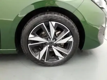 Photo 13 Peugeot 308  PureTech 130ch S&S EAT8 Allure