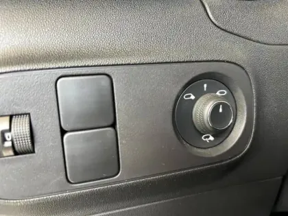 Photo 13 Citroën C3  1.2 PureTech 83ch S&S Feel Pack