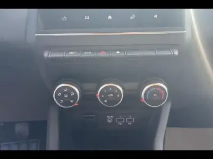 Photo 6 Renault Clio  1.0 TCe 90ch Equilibre