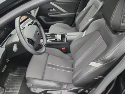 Photo 23 Opel Astra Gén. VI Ph1 GS 5