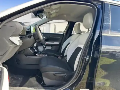 Photo 33 Citroën C3  1.2 Turbo 100ch MAX