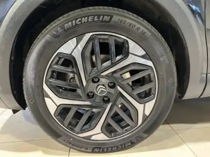 Photo 15 Citroën C4  BlueHDi 110ch S&S Shine