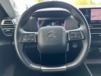 Photo 14 Citroën C4  BlueHDi 110ch S&S Shine