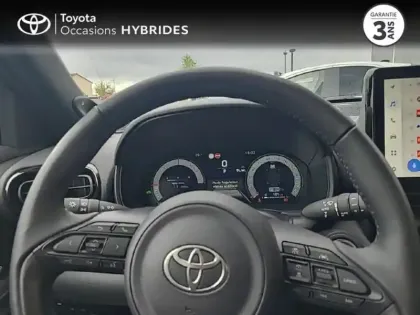 Photo 12 Toyota Yaris  Cross 130h Première MC24