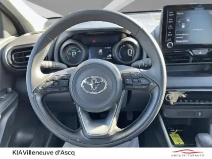 Photo 8 Toyota Yaris  116h Design 5p MY22