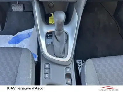 Photo 14 Toyota Yaris  116h Design 5p MY22