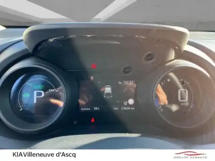 Photo 9 Toyota Yaris  116h Design 5p MY22