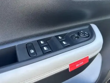 Photo 11 Citroën C3  1.2 Turbo 100ch MAX