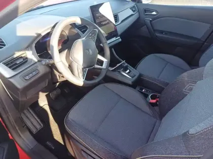 Photo 28 Renault Captur  E-Tech full hybrid 160 ch