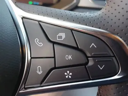 Photo 53 Renault Captur  E-Tech full hybrid 160 ch