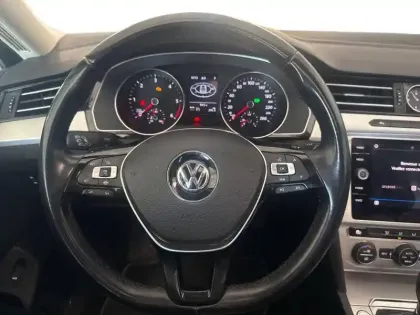 Photo 43 Volkswagen Passat  SW 2.0 TDI 150 DSG7
