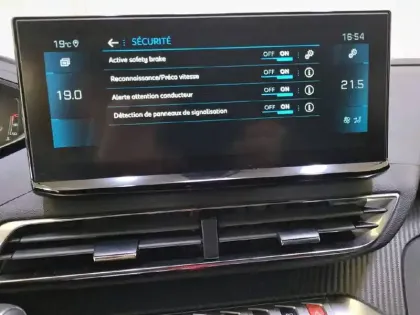 Photo 21 Peugeot 3008  BlueHDi 130ch S&S BVM6