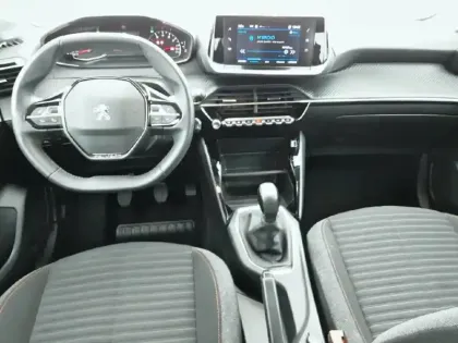 Photo 28 Peugeot 208  PureTech 75 S&S BVM5