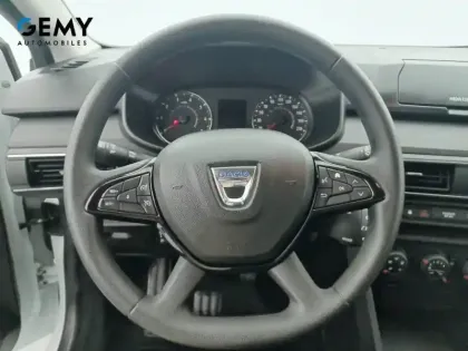 Photo 33 Dacia Sandero  SCe 65