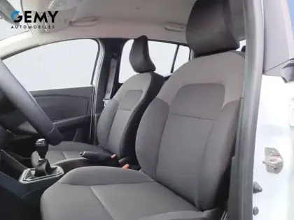 Photo 8 Dacia Sandero  SCe 65