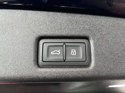 Photo 10 Audi Q5  Sportback e-hybrid 299 ch S tronic 7 Quattro