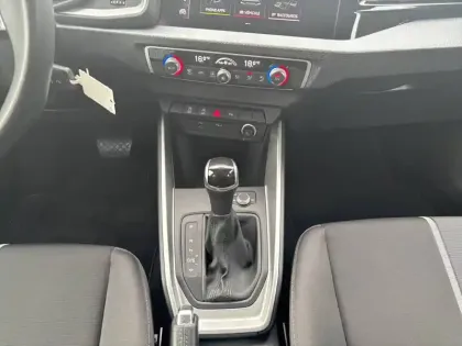 Photo 9 Audi A1  Sportback 30 TFSI 116 ch S tronic 7