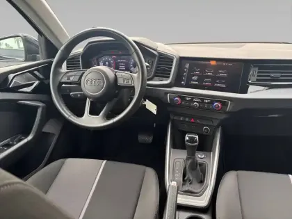 Photo 8 Audi A1  Sportback 30 TFSI 116 ch S tronic 7