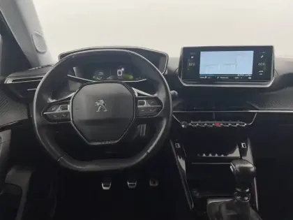 Photo 21 Peugeot 2008  PureTech 130 S&S BVM6