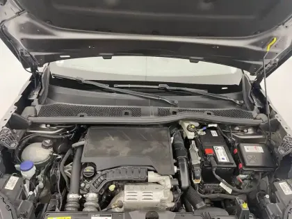 Photo 20 Peugeot 2008  PureTech 130 S&S BVM6