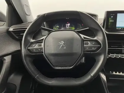 Photo 22 Peugeot 2008  PureTech 130 S&S BVM6