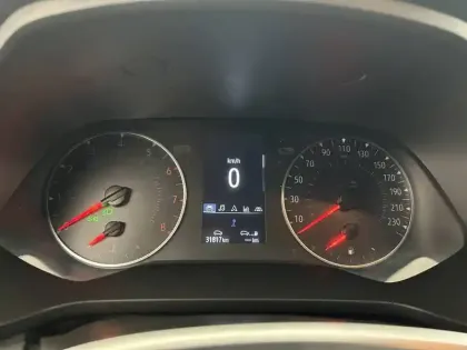 Photo 16 Renault Captur  TCe 90