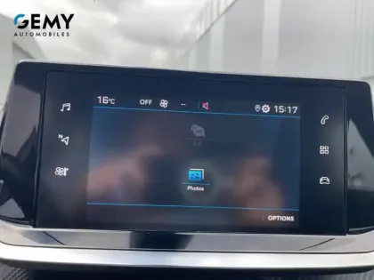 Photo 15 Peugeot 2008  PureTech 100 S&S BVM6