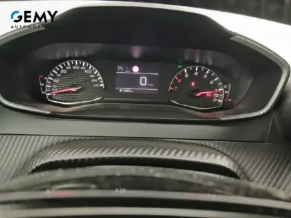 Photo 56 Peugeot 2008  PureTech 100 S&S BVM6