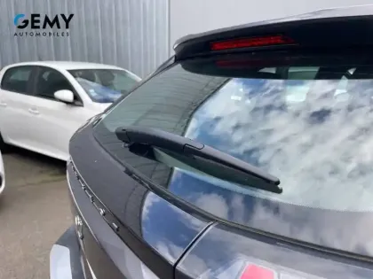 Photo 23 Peugeot 2008  PureTech 100 S&S BVM6