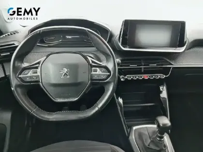 Photo 48 Peugeot 2008  PureTech 100 S&S BVM6