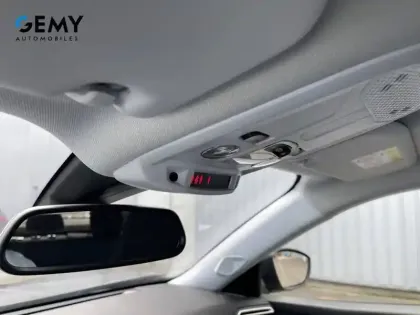 Photo 29 Peugeot 2008  PureTech 100 S&S BVM6