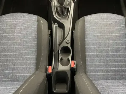 Photo 28 Peugeot 208  PureTech 75 S&S BVM5