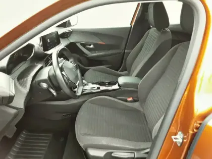 Photo 36 Peugeot 2008  Moteur électrique 136 ch