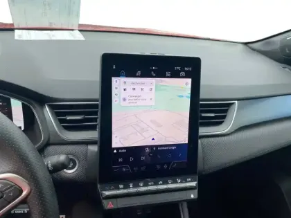 Photo 20 Renault Captur  E-Tech full hybrid 145 ch