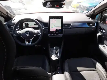 Photo 4 Renault Captur  E-Tech full hybrid 145 ch