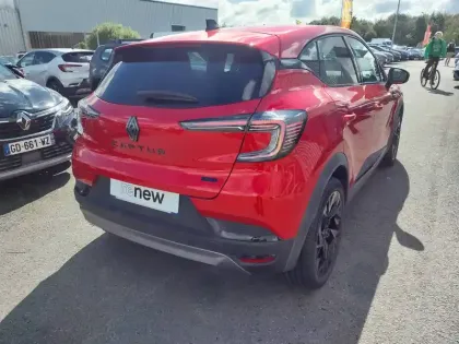 Photo 2 Renault Captur  E-Tech full hybrid 145 ch