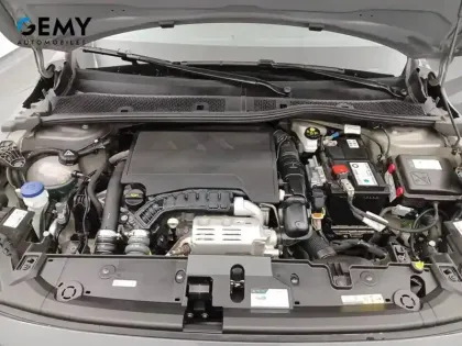 Photo 19 Peugeot 208  PureTech 100 S&S BVM6