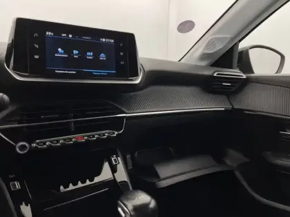 Photo 26 Peugeot 208  PureTech 100 S&S BVM6