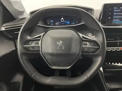 Photo 22 Peugeot 208  PureTech 100 S&S BVM6